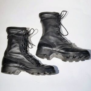 combat boots size 5